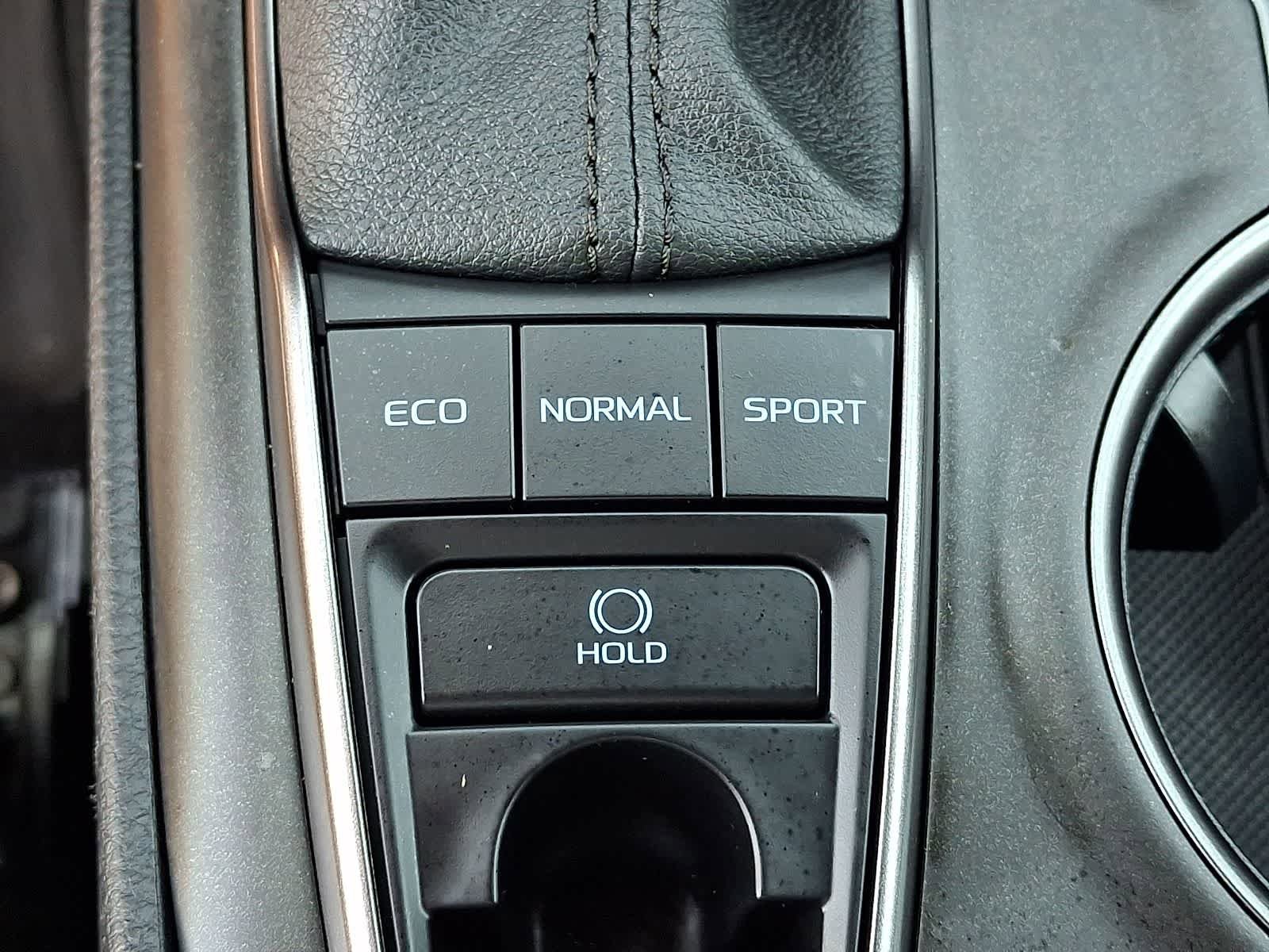 Used 2024 Toyota Camry SE w/ Cold Weather Package AWD/4WD image 28