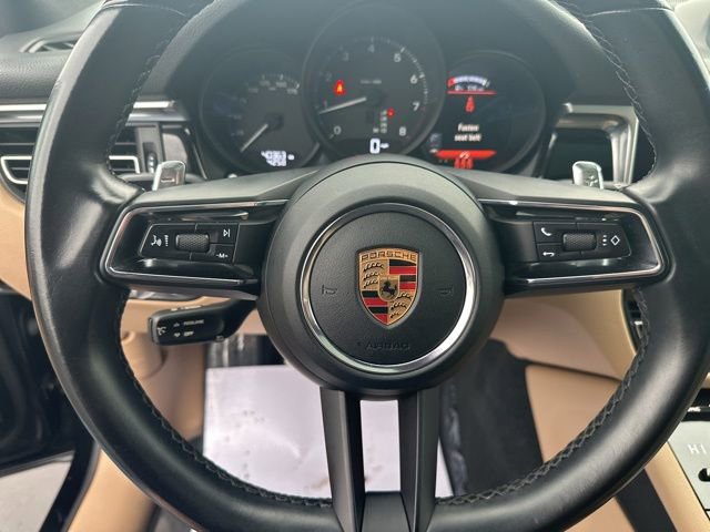 Used 2022 Porsche Macan image 8