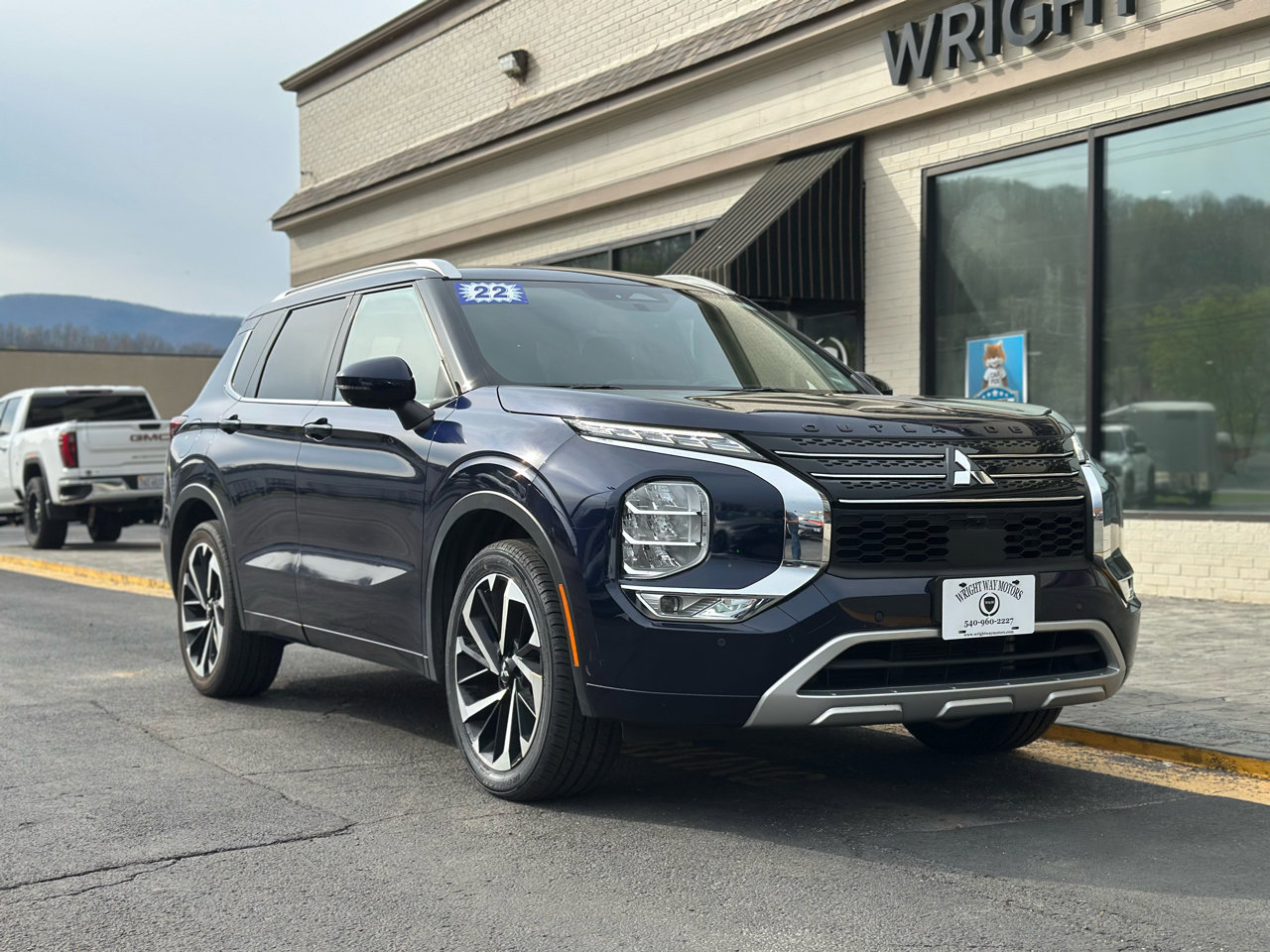 Used 2022 Mitsubishi Outlander SEL