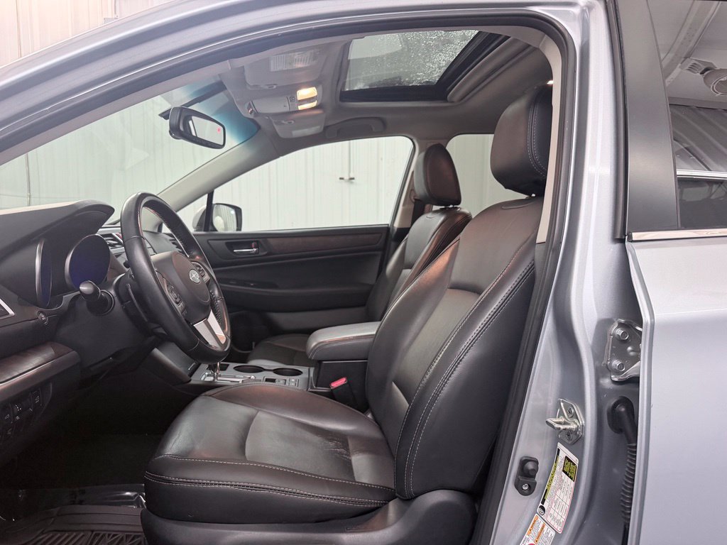 Used 2015 Subaru Outback 2.5i Limited AWD/4WD image 8