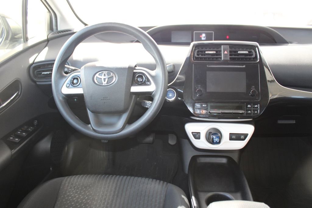 Used 2016 Toyota Prius Two image 2