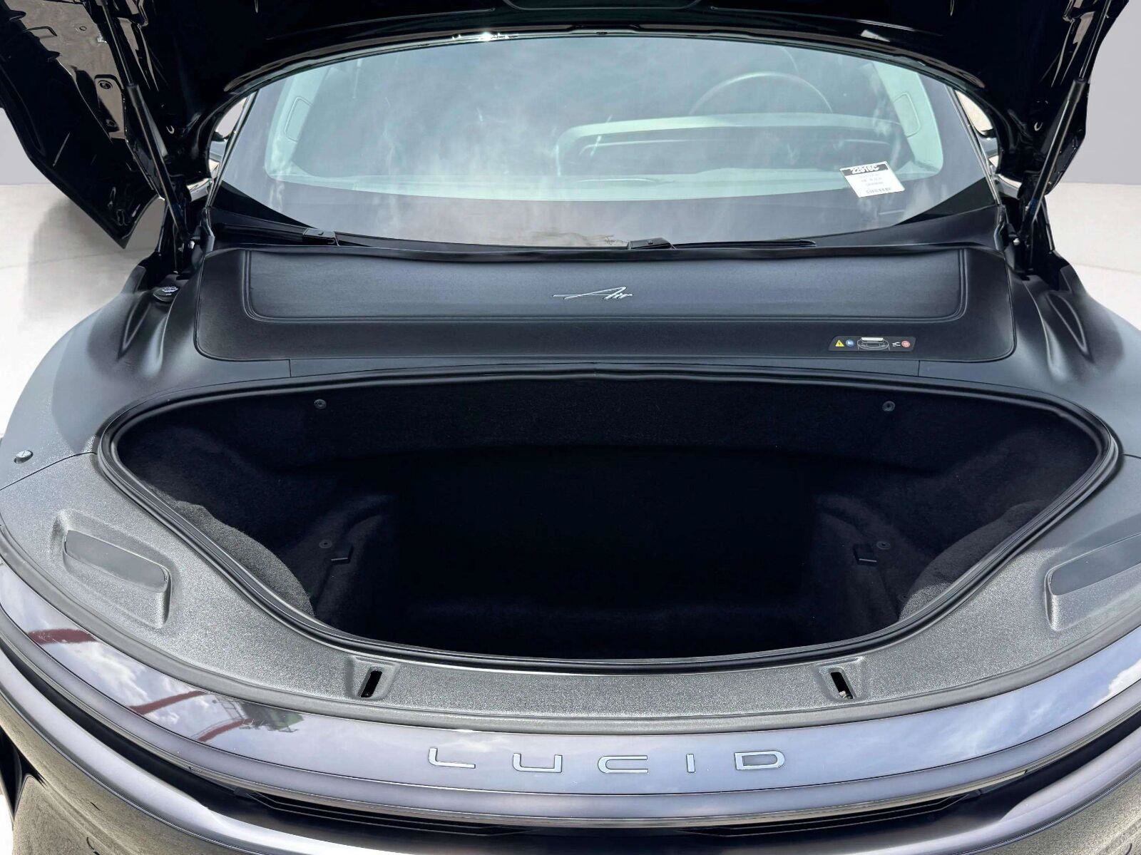 Used 2025 Lucid Air Pure RWD image 79
