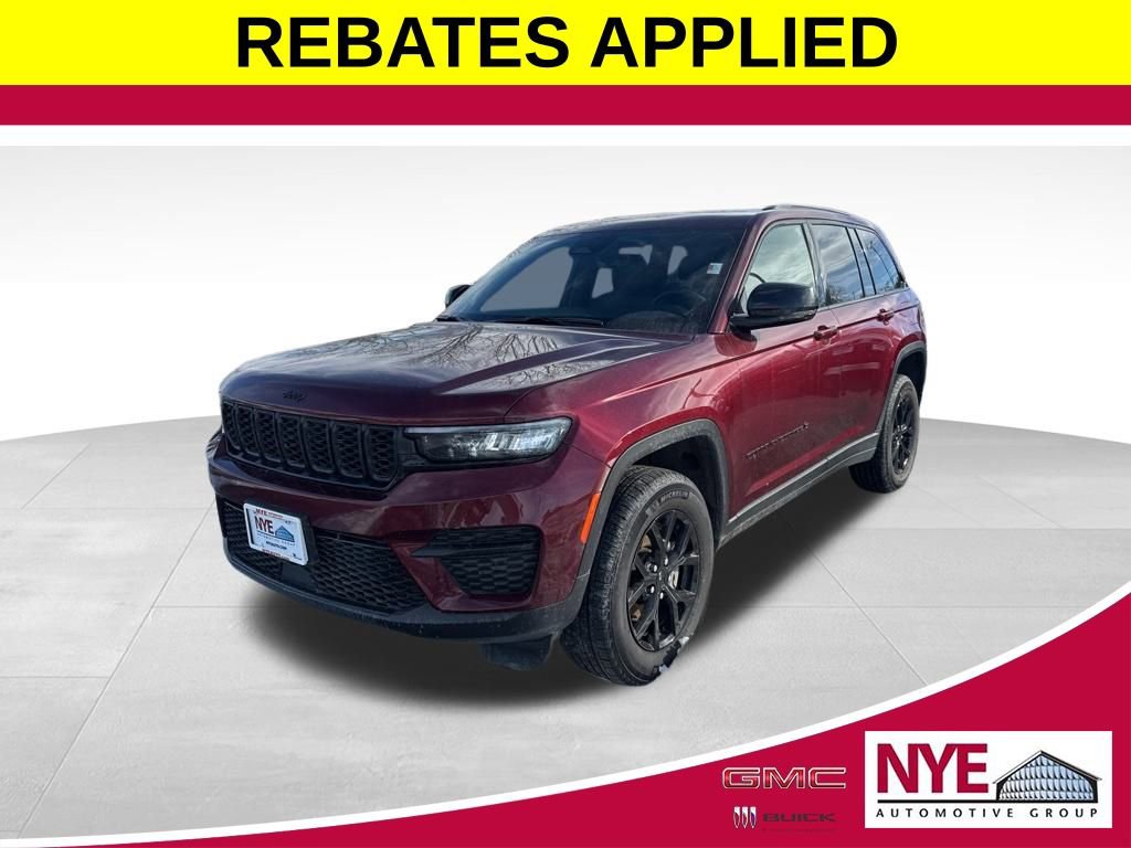Used 2025 Jeep Grand Cherokee Altitude