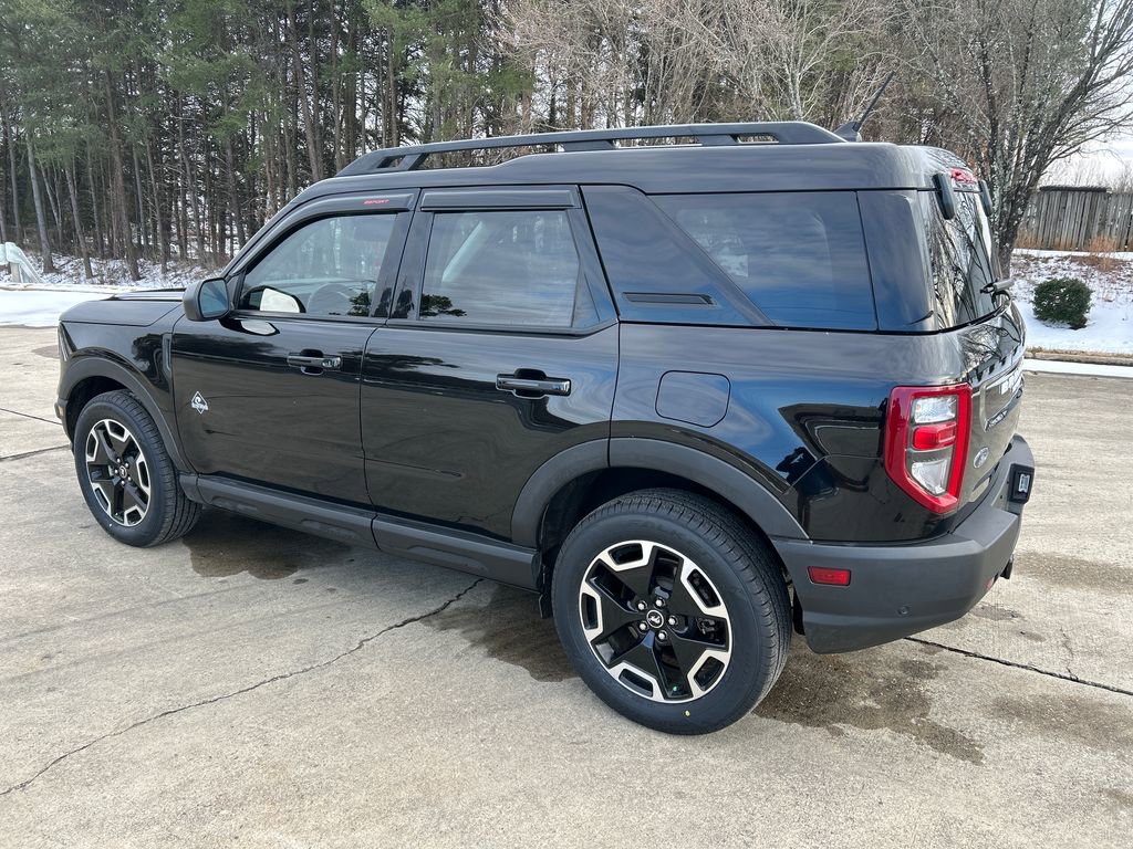 Used 2023 Ford Bronco Sport Outer Banks w/ Tech Package image 3
