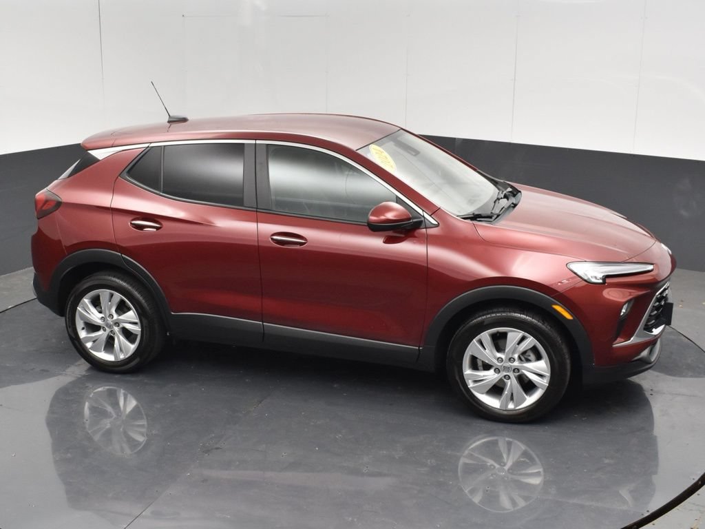 Used 2024 Buick Encore GX Preferred FWD image 30