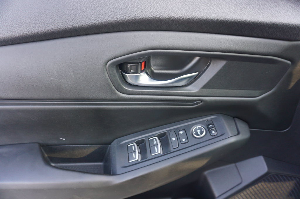 Used 2023 Honda Accord EX image 4