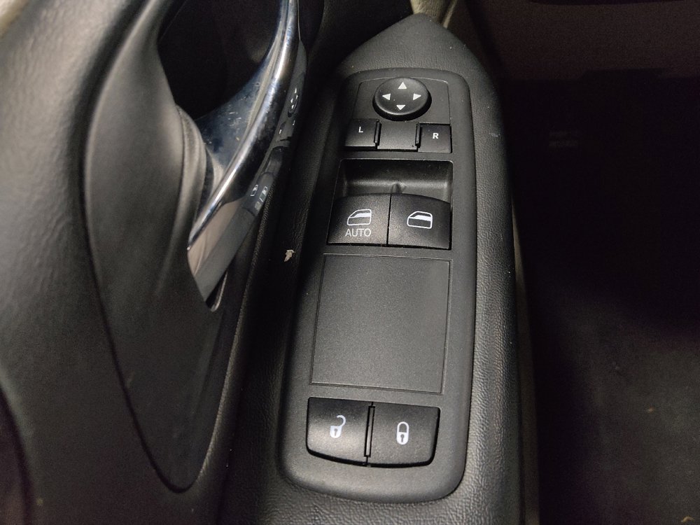 Used 2016 Dodge Grand Caravan American Value Package image 27