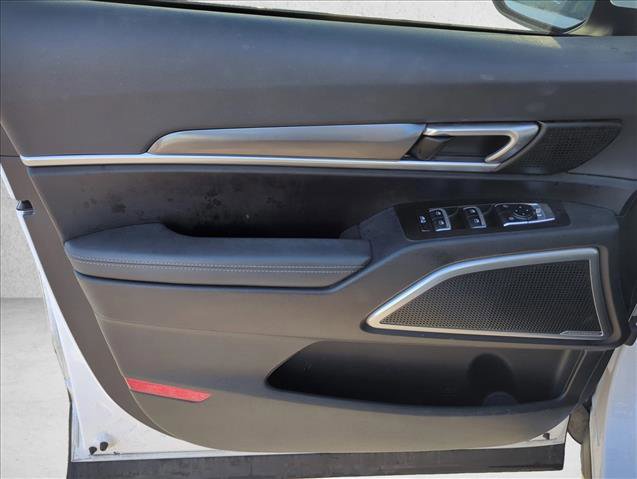 Used 2023 Kia Telluride LX image 9