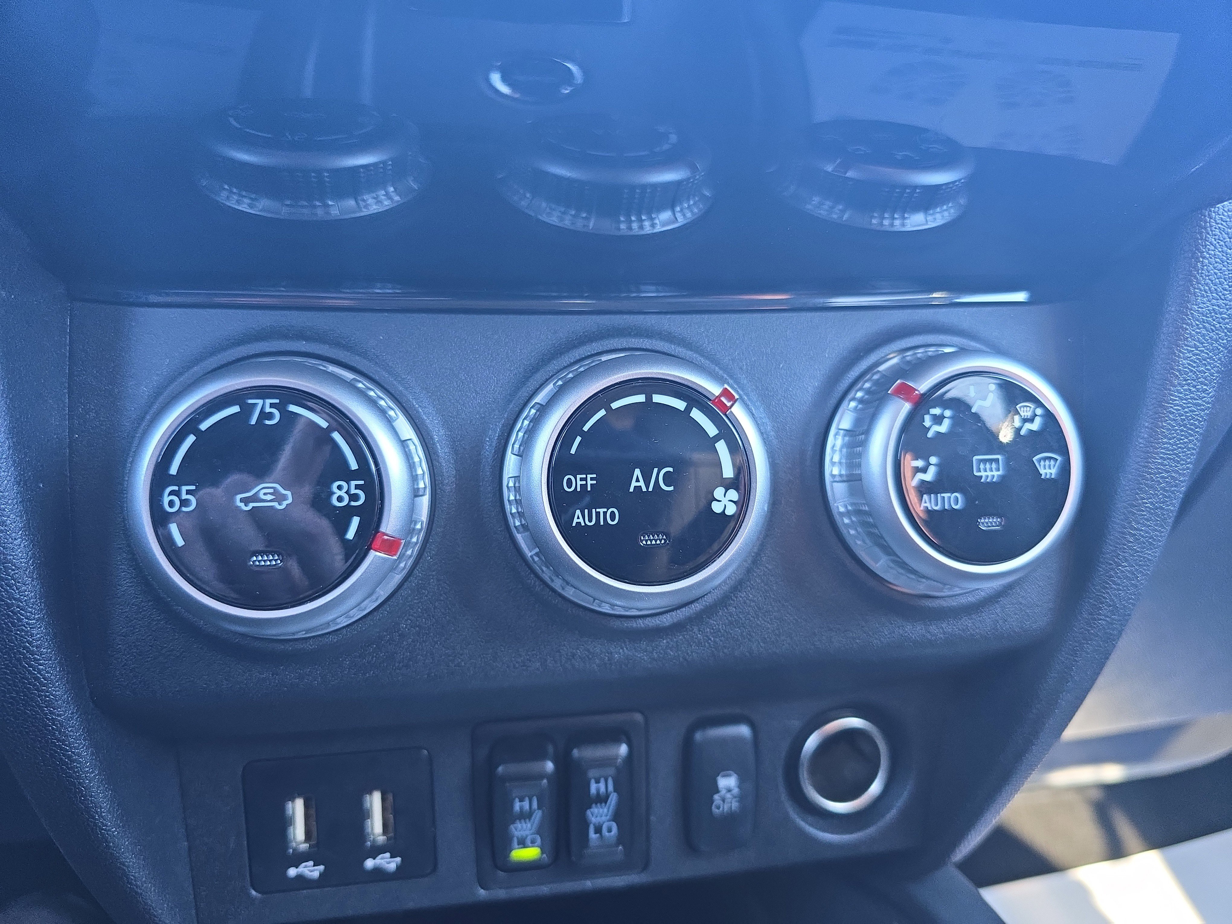 Used 2025 Mitsubishi Outlander Sport SE image 35