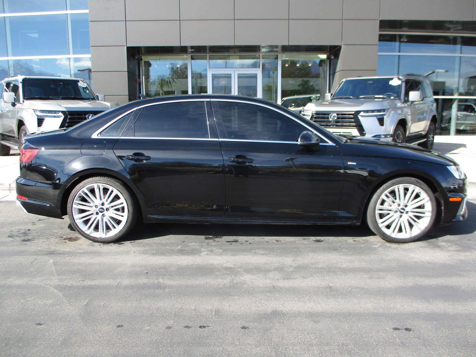 Used 2019 Audi A4 2.0T Premium Plus w/ Premium Plus Package image 12