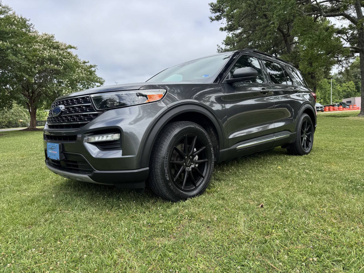 Used 2020 Ford Explorer XLT w/ Equipment Group 202A RWD image 7