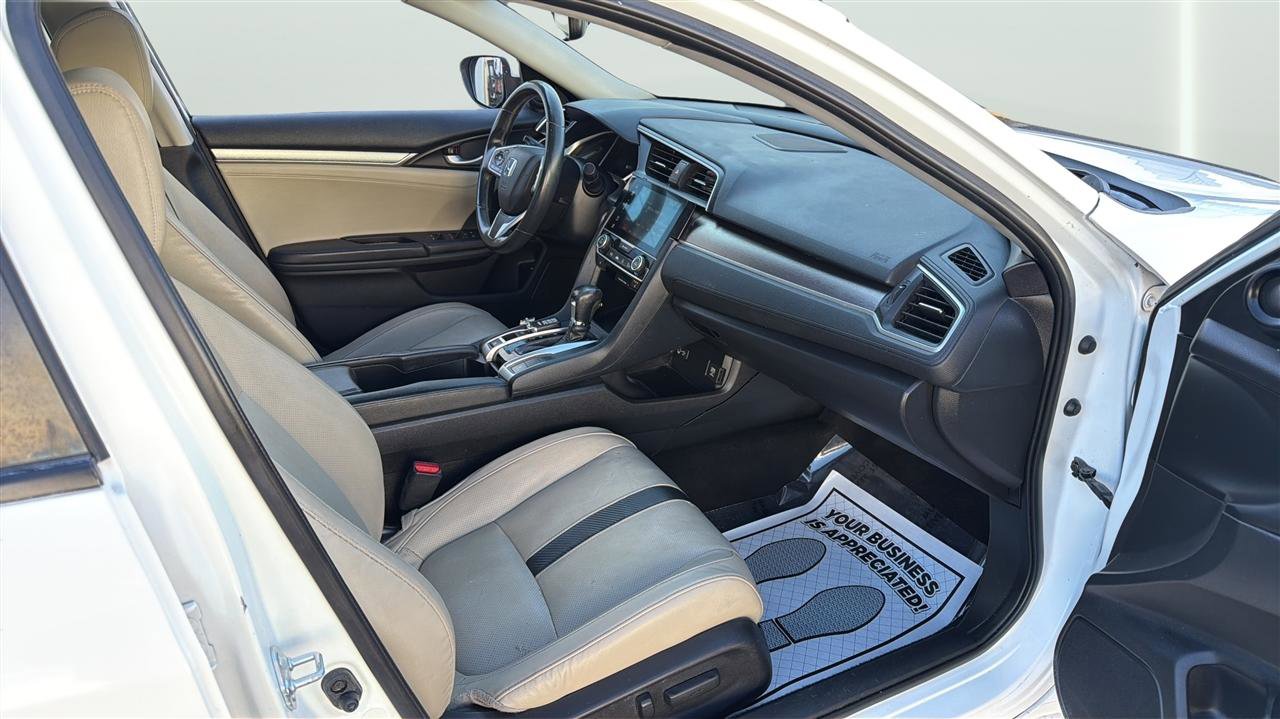 Used 2018 Honda Civic Touring image 15