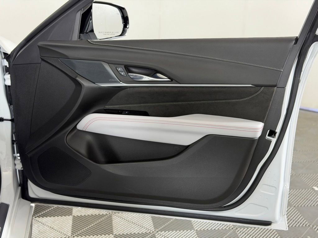 Used 2022 Cadillac CT4 V Blackwing w/ Carbon Fiber 1 Package RWD image 39