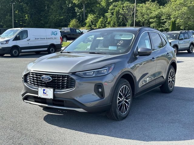 New 2024 Ford Escape SE w/ PHEV Premium Package FWD image 7