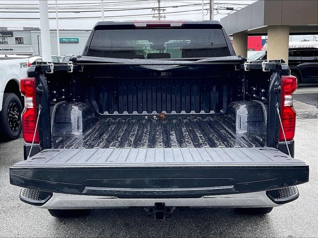 Used 2023 Chevrolet Silverado 1500 LT AWD/4WD image 31