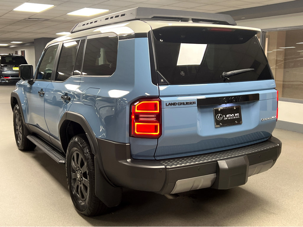 Used 2025 Toyota Land Cruiser w/ Premium Package AWD/4WD image 5