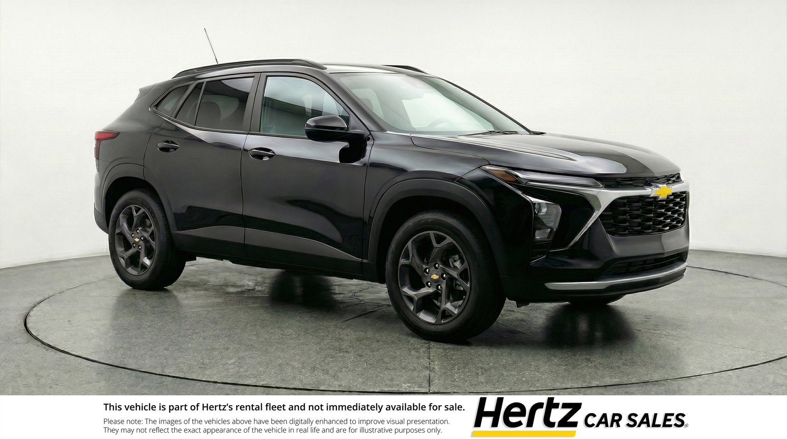 Used 2025 Chevrolet Trax LT image 1