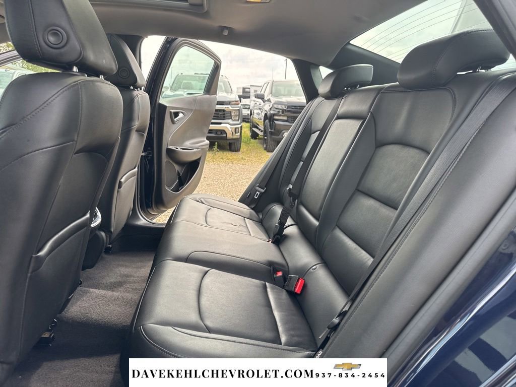 Used 2017 Chevrolet Malibu LT w/ Leather Package FWD image 23