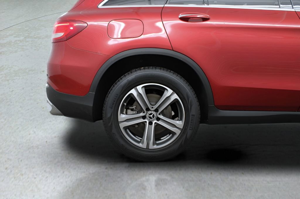 Used 2019 Mercedes-Benz GLC 300 4MATIC image 39