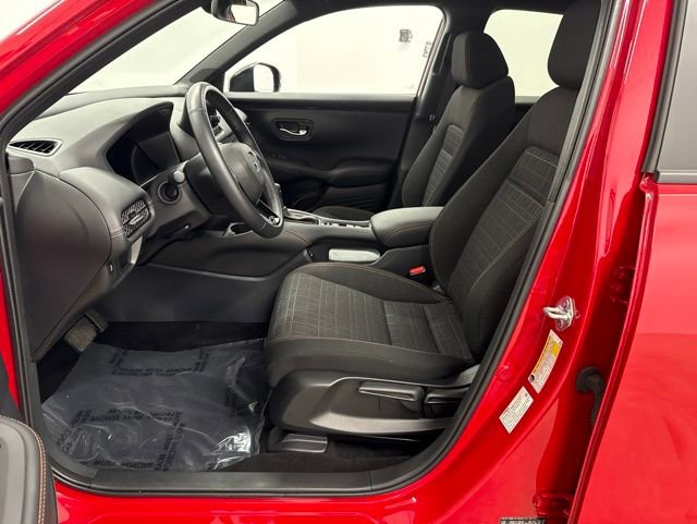 Certified 2025 Honda HR-V Sport image 15