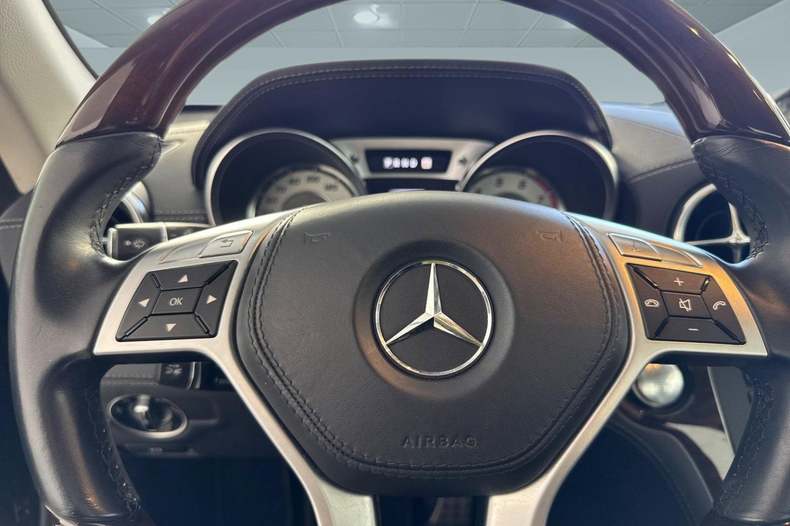 Used 2013 Mercedes-Benz SL 550 w/ Premium Pkg image 13
