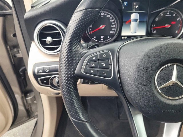 Used 2019 Mercedes-Benz GLC 300 4MATIC image 19