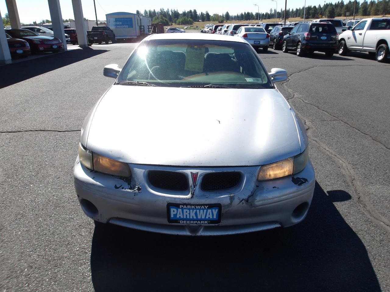 Used 2002 Pontiac Grand Prix SE w/ Widetrack Smart Pkg FWD image 8