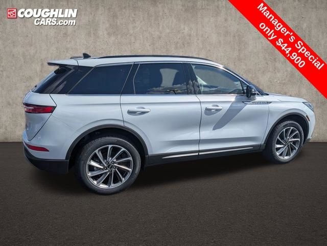Used 2026 Lincoln Corsair Premiere AWD/4WD image 9
