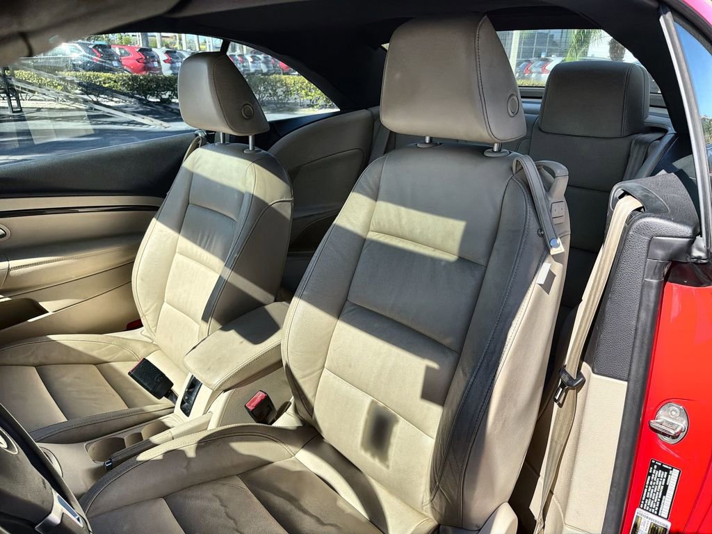 Used 2015 Volkswagen Eos Final Edition image 25