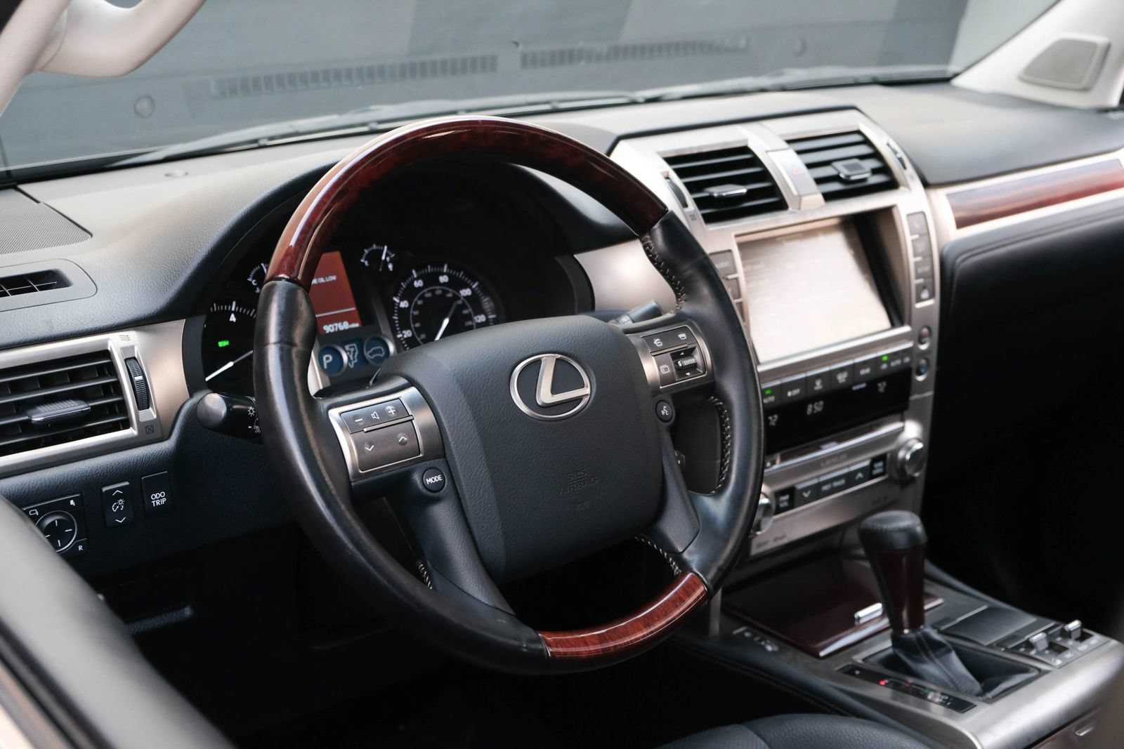 Used 2017 Lexus GX 460 Premium w/ Premium Package AWD/4WD image 23
