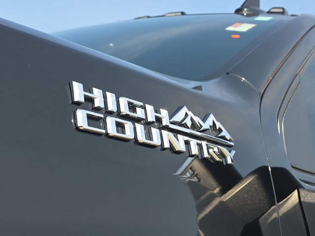Used 2024 Chevrolet Silverado 3500 High Country w/ High Country Premium Package AWD/4WD image 10