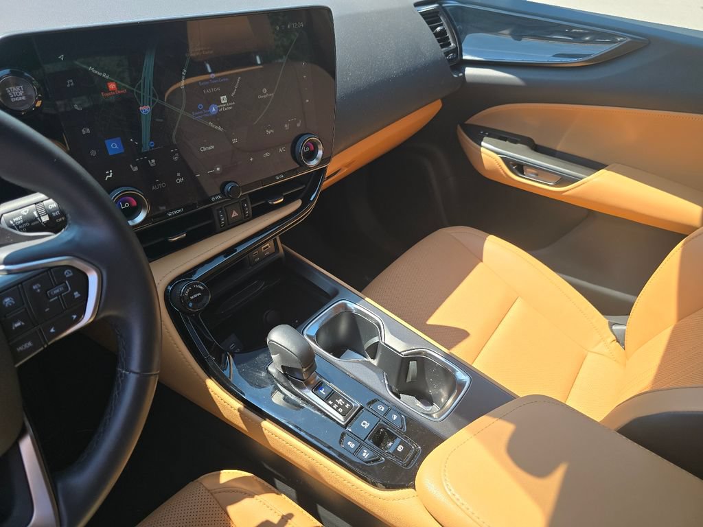 Used 2025 Lexus NX 250 AWD w/ Accessory Package (2T) image 31
