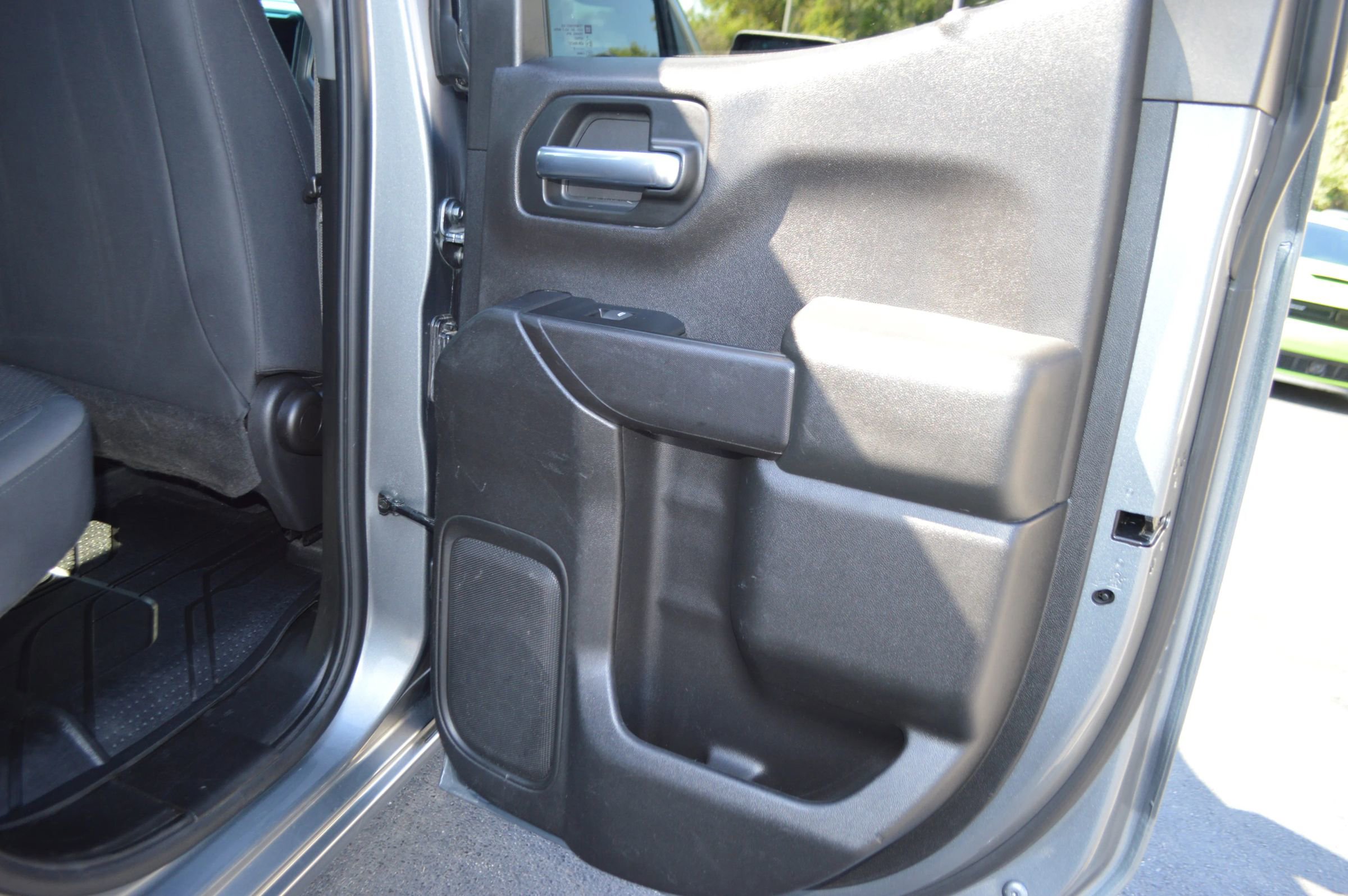 Used 2019 Chevrolet Silverado 1500 Custom Trail Boss w/ Custom Convenience Package image 25