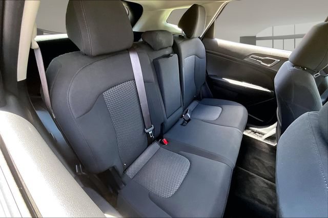 Used 2025 Kia Sportage LX FWD image 23