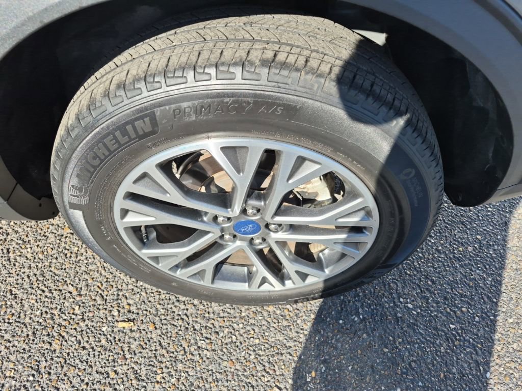 Used 2022 Ford Escape SEL image 21