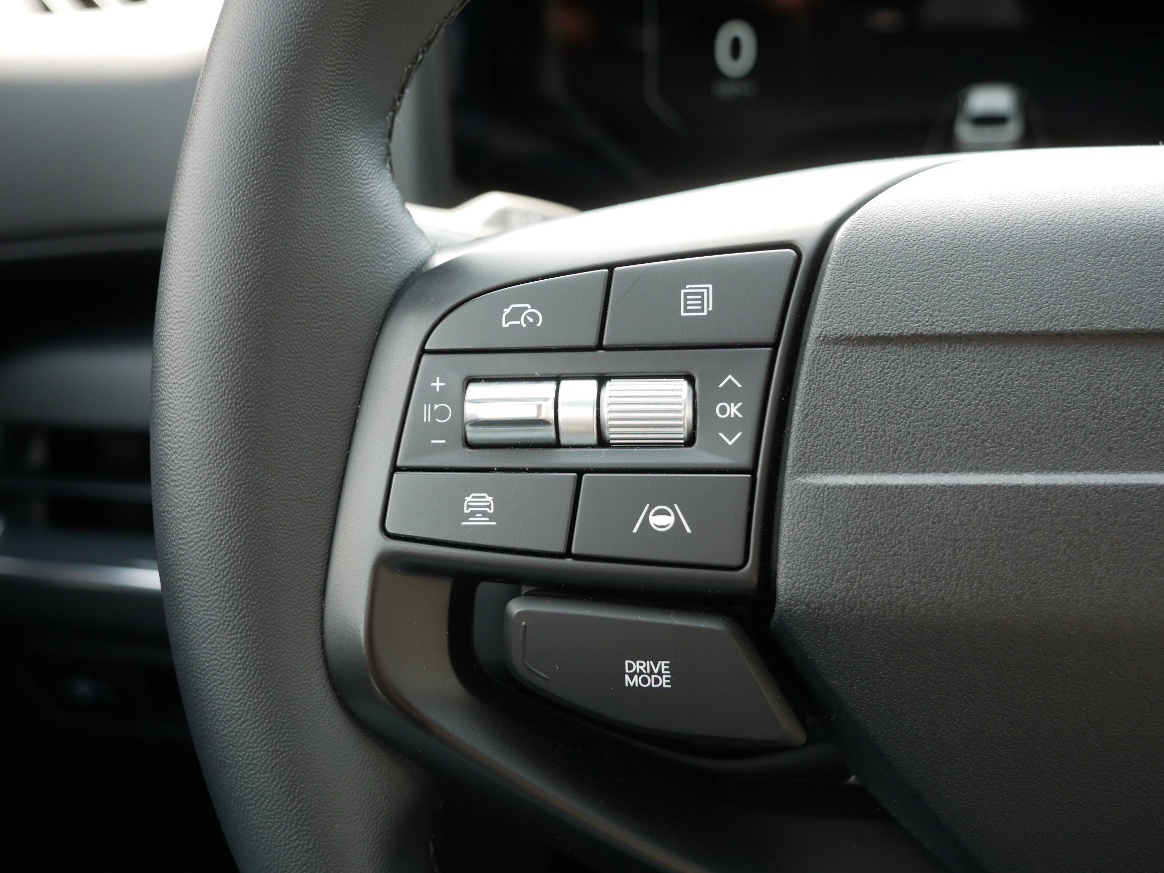 Certified 2025 Kia K4 EX image 31