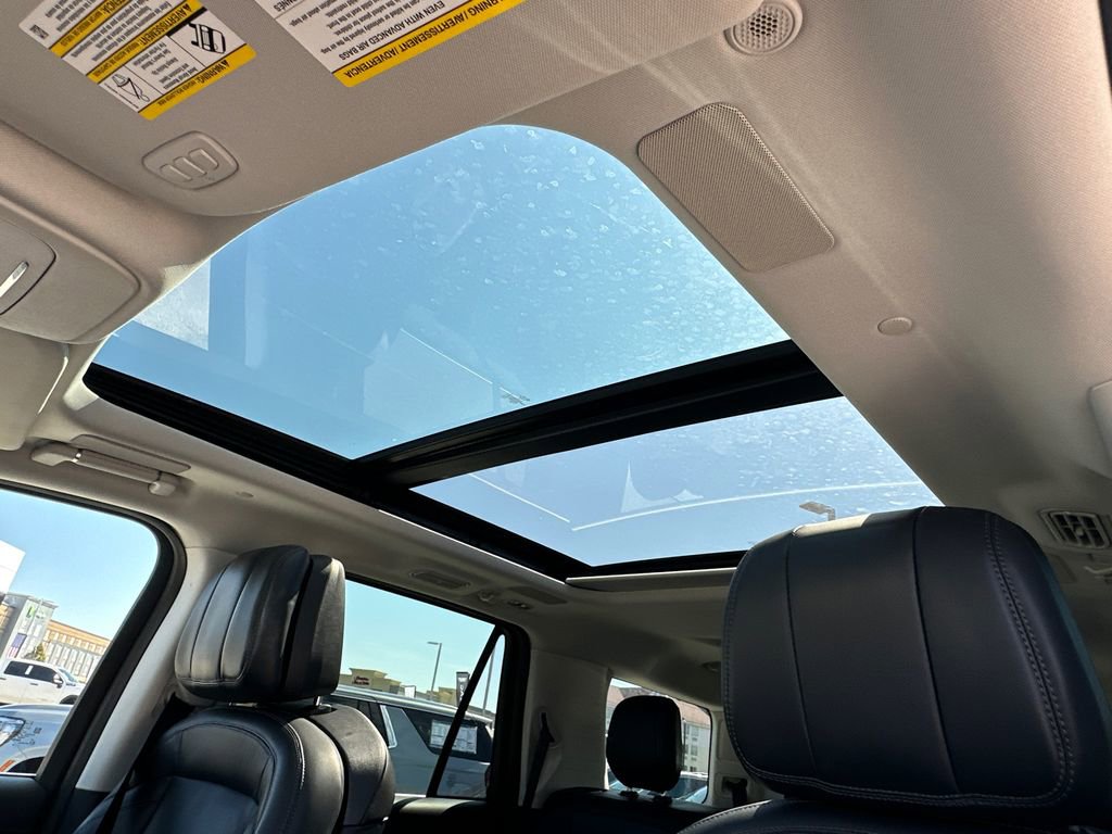 Used 2025 Lincoln Navigator Reserve image 35