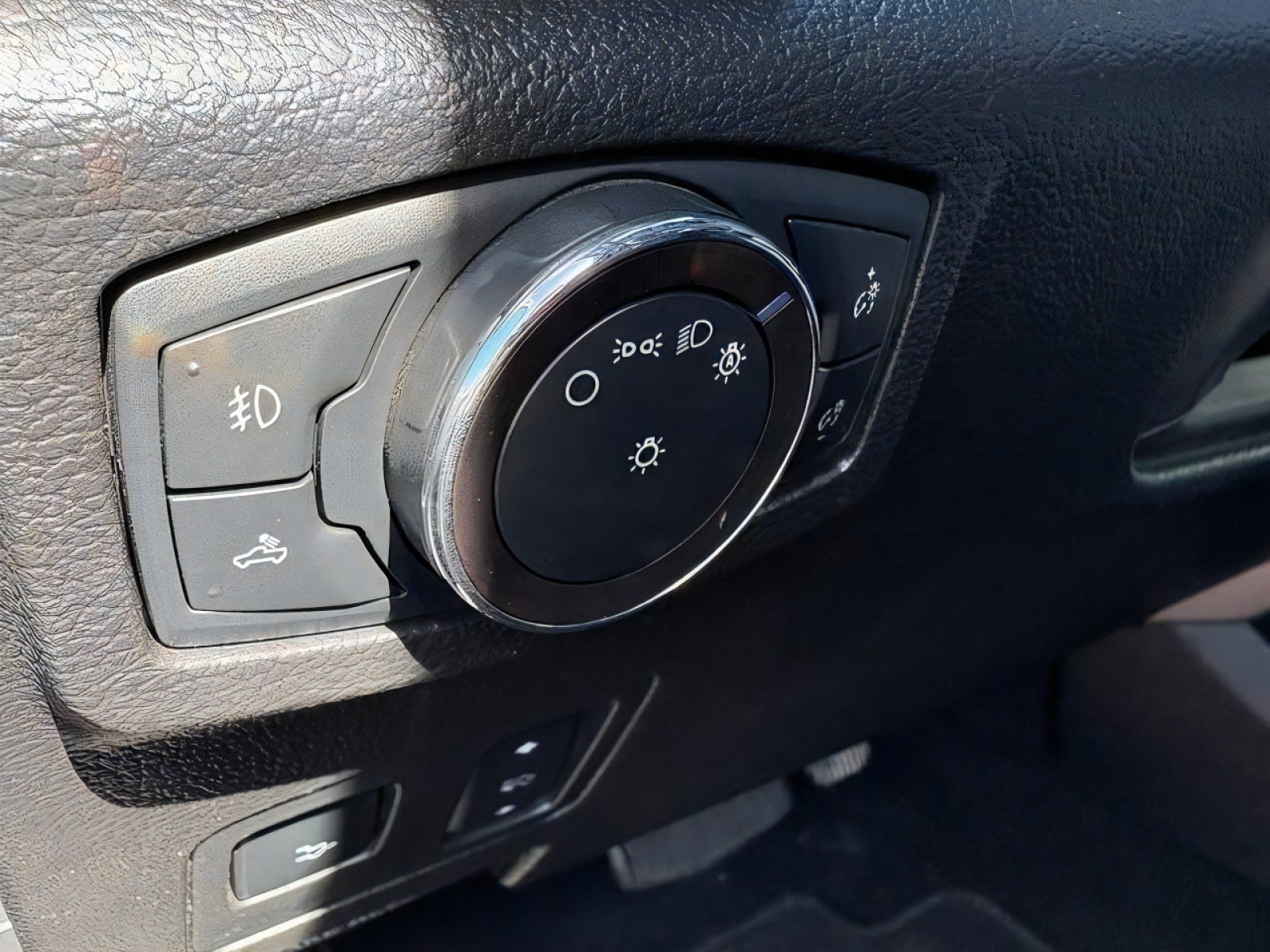 Used 2019 Ford F350 Lariat w/ Lariat Ultimate Package AWD/4WD image 19