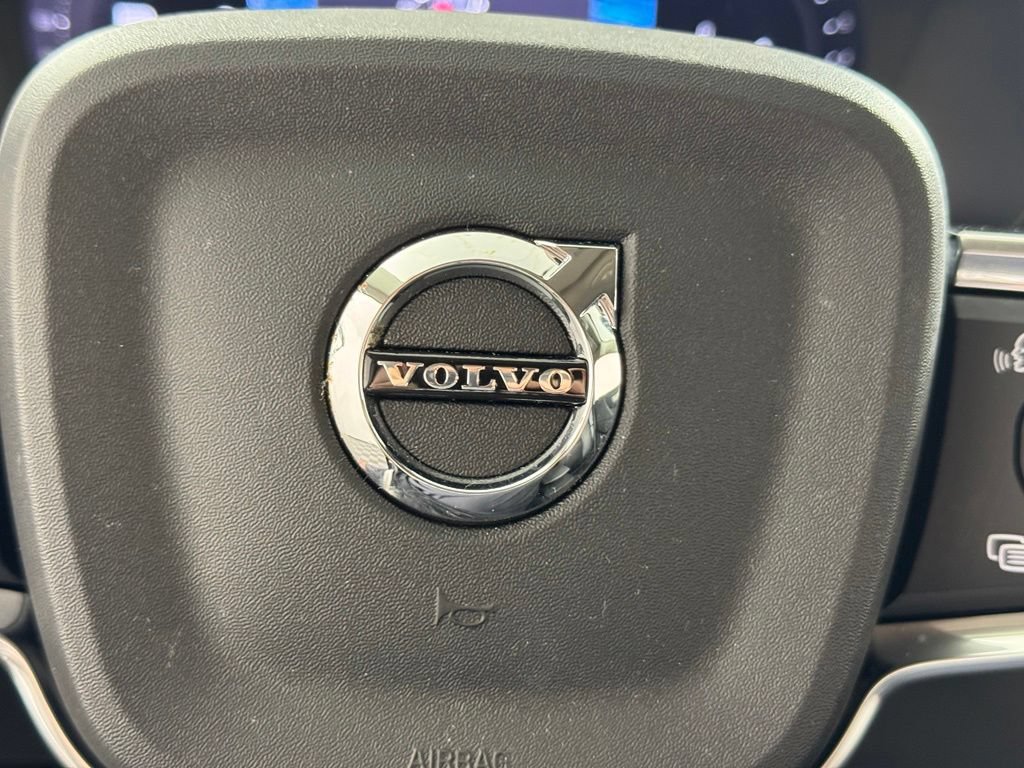 Certified 2023 Volvo XC40 B5 Core w/ Convenience Package AWD/4WD image 29
