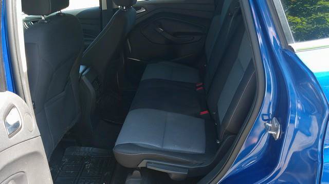 Used 2017 Ford Escape SE w/ Equipment Group 201A AWD/4WD image 9