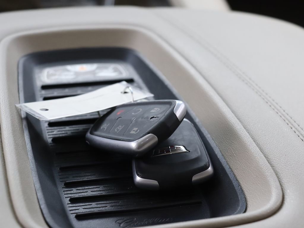 Used 2020 Cadillac Escalade ESV Luxury image 20