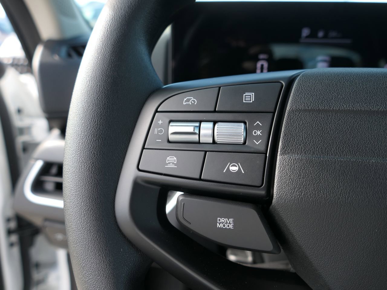 New 2025 Kia K4 LXS image 13