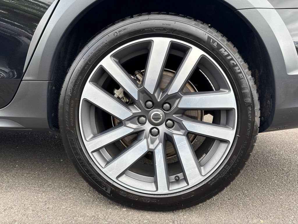 Used 2021 Volvo V90 T6 Cross Country w/ Protection Package Premier AWD/4WD image 28