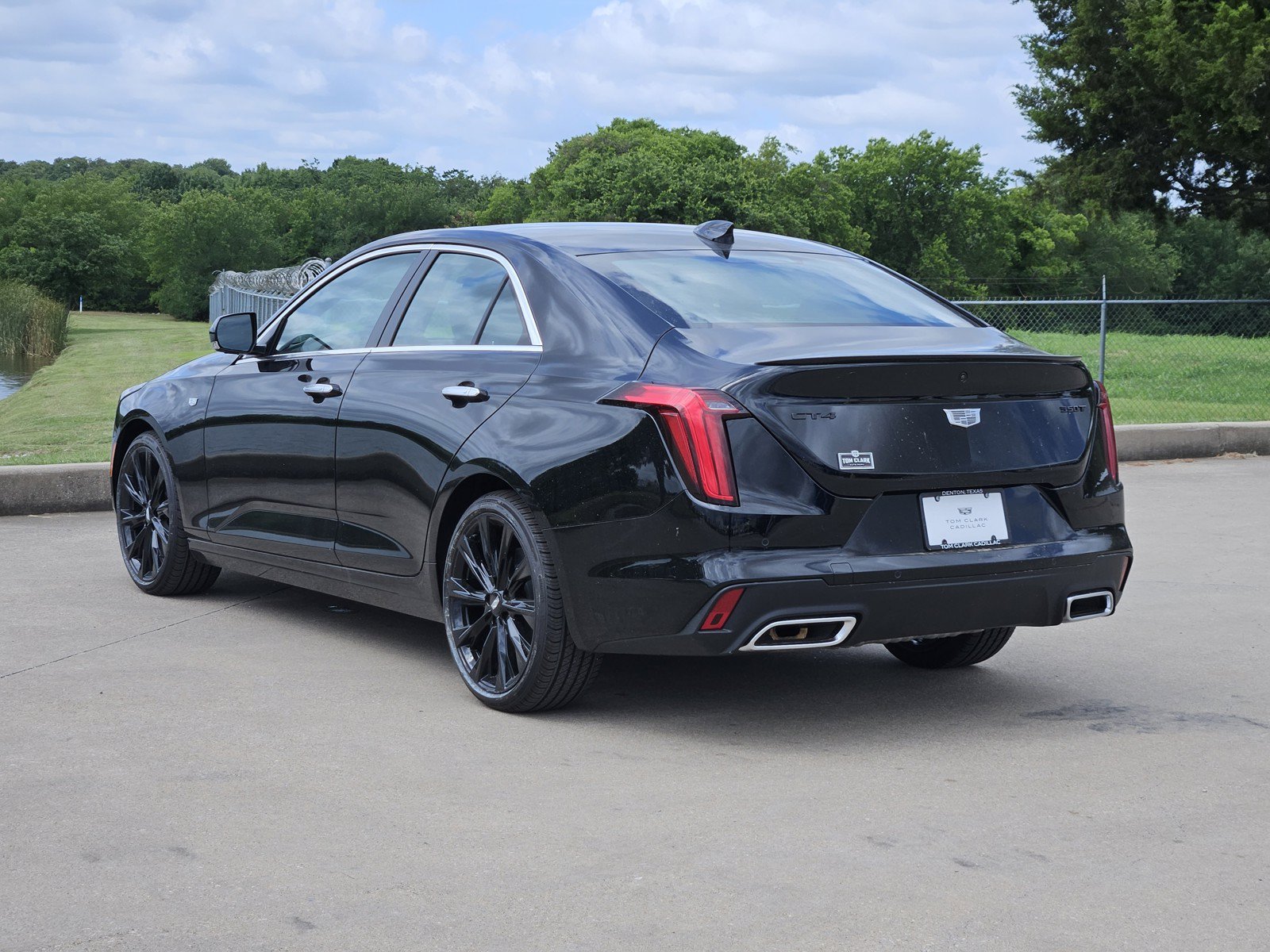 New 2026 Cadillac CT4 Luxury w/ LPO, ONYX Package RWD image 4