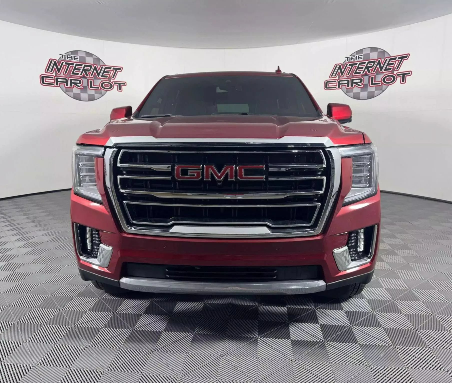 Used 2023 GMC Yukon SLT w/ SLT Luxury Package AWD/4WD image 2