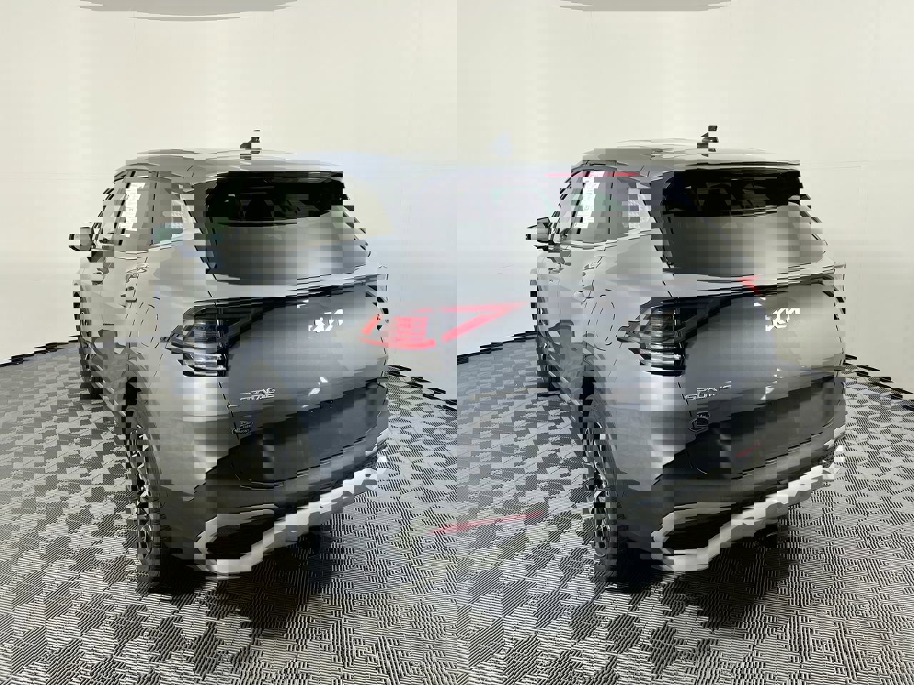 Certified 2024 Kia Sportage EX image 6