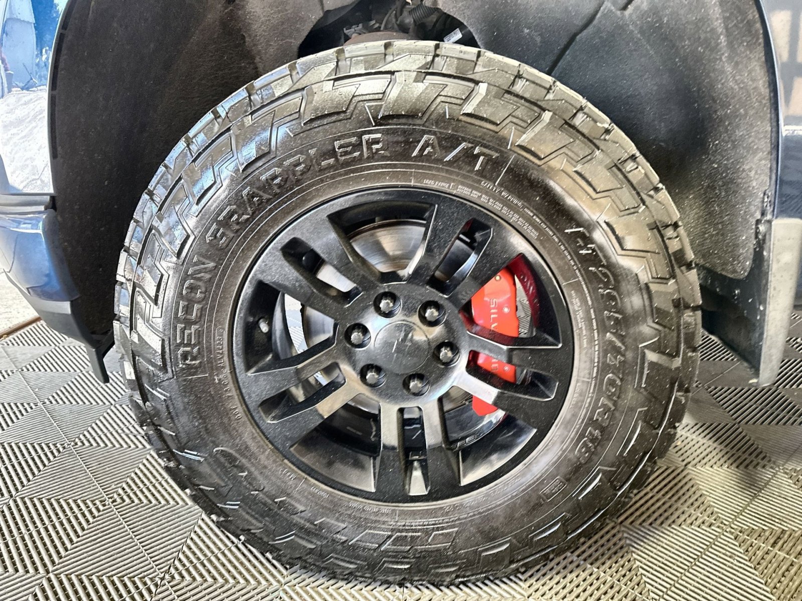 Used 2022 Chevrolet Silverado 1500 RST image 12