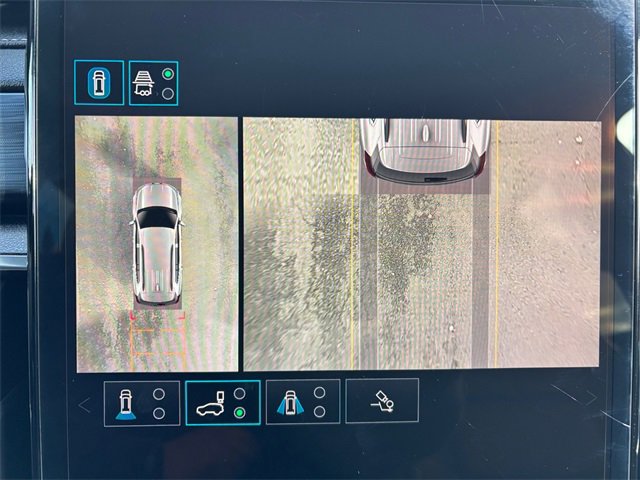 Used 2024 GMC Acadia Elevation image 24