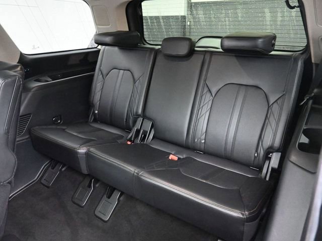 Certified 2021 Ford Expedition Platinum image 28