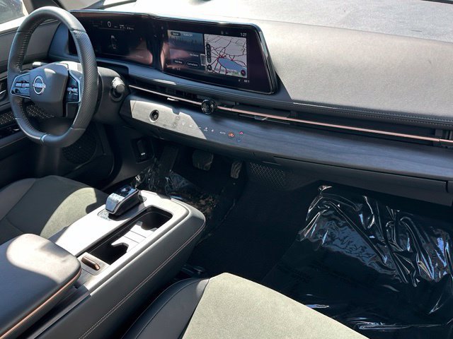 Used 2024 Nissan Ariya AWD image 10
